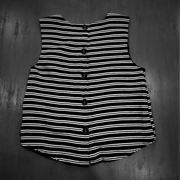 Striped Shell Tank - Picture 6 of 7